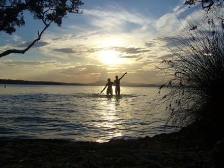  Baden (waschen) im See ;)
 