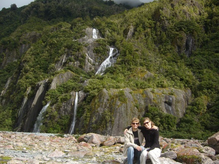  Überall Wasserfälle
