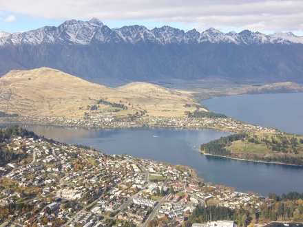  Queenstown
 