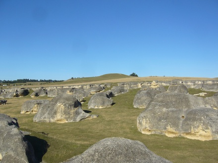  Elephant Rocks
 