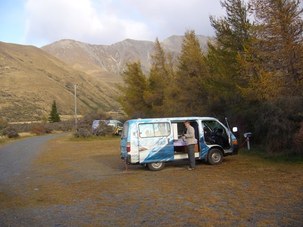  Übernachten am Fuße
 